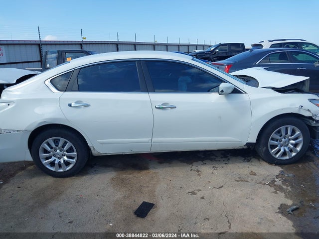 Nissan Altima 2.5 S 2015 1N4AL3AP1FN877980 Image 13