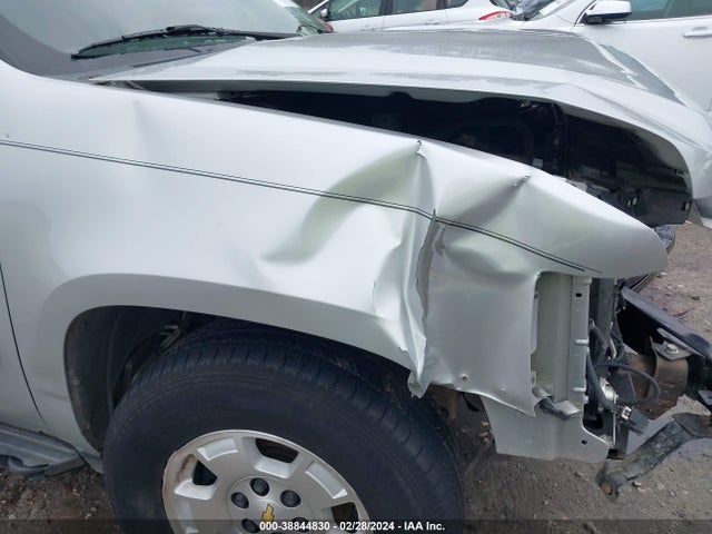 Chevrolet Suburban 1500 Ls 2014 1GNSCHE01ER129155 Image 17