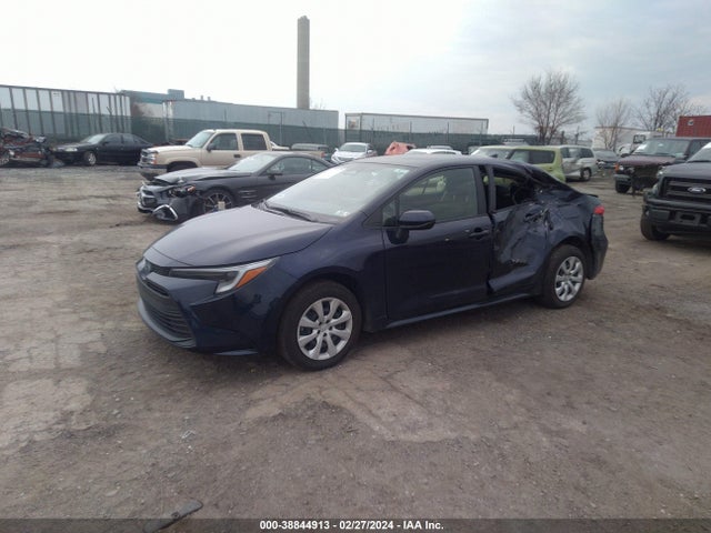 Toyota Corolla Hybrid Le 2023 JTDBCMFE3PJ005966 Image 2