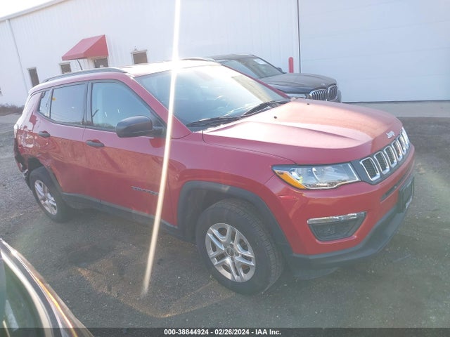 2018 3C4NJDAB0JT178764 main image