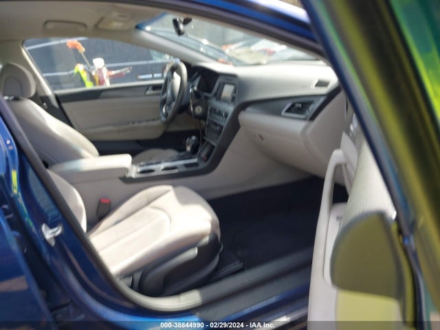 2016 HYUNDAI SONATA SPORT VIN: 5NPE34AF4GH420879