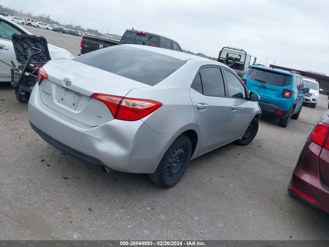 Toyota COROLLA LE 2017 5YFBURHE0HP626537 Image 4