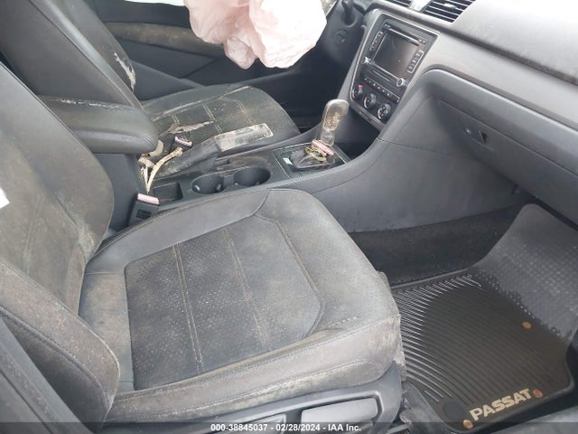 1VWAS7A36FC106246 Volkswagen Passat 1.8t Limited Edition