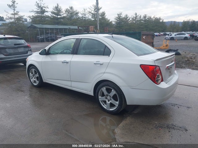 Chevrolet Sonic Ltz Auto 2014 1G1JE5SB1E4201903 Image 3
