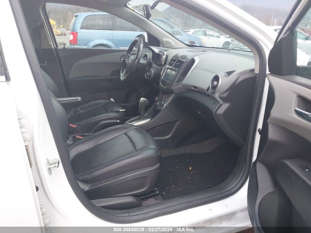 Chevrolet Sonic Ltz Auto 2014 1G1JE5SB1E4201903 Image 5
