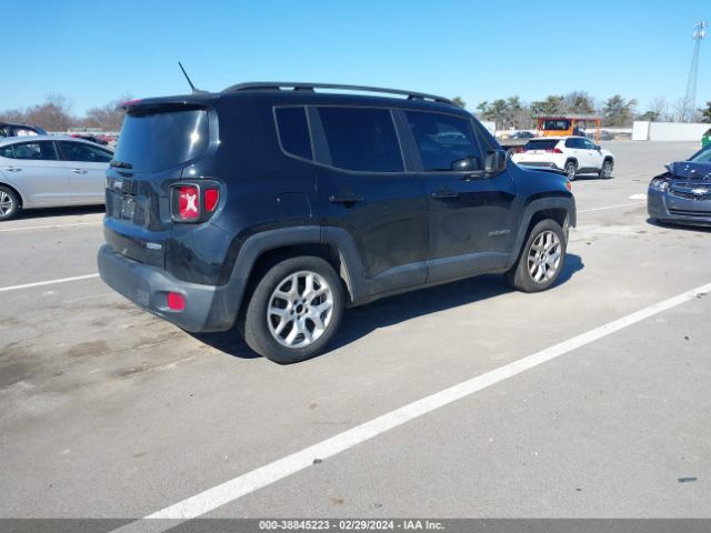 ZACCJABT7FPB95296 Jeep Renegade Latitude