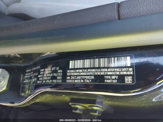 ZACCJABT7FPB95296 Jeep Renegade Latitude