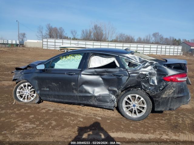 3FA6P0MUXKR124210 Ford Fusion Hybrid Sel