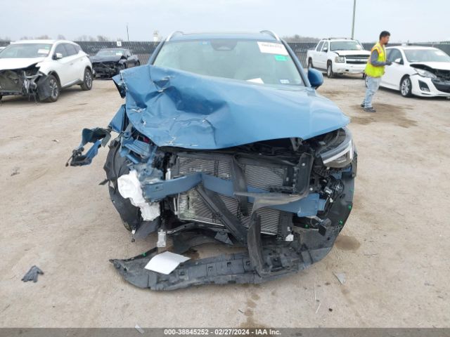 YV4L12UE4R2228870 Volvo Xc40 B5 Plus Bright Theme