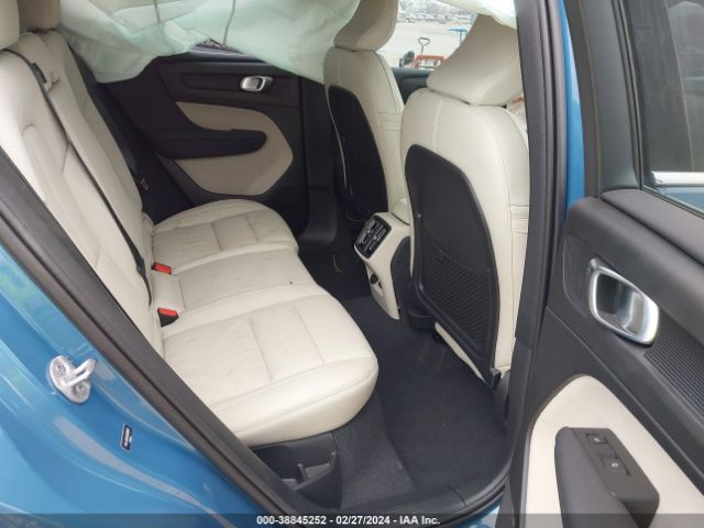 YV4L12UE4R2228870 Volvo Xc40 B5 Plus Bright Theme