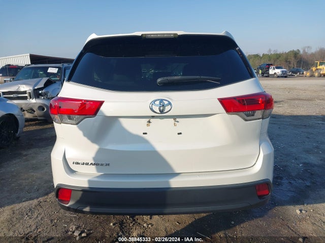 Toyota Highlander Le 2019 5TDZARFH7KS055048 Image 17