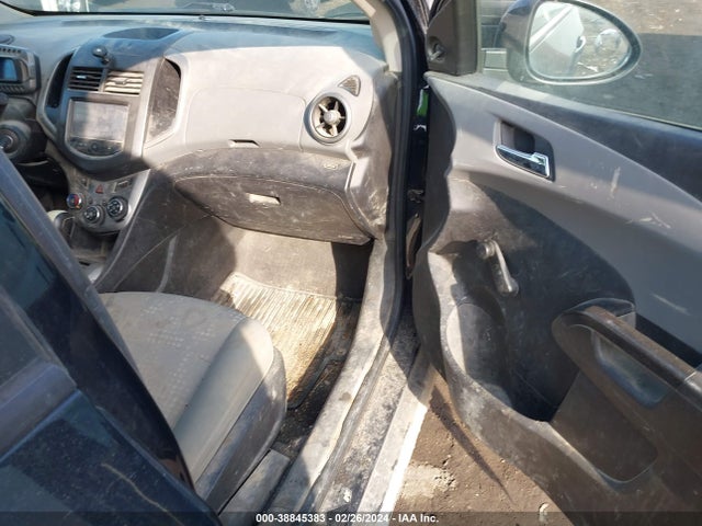 Chevrolet Sonic Ls Auto 2014 1G1JA6SH6E4180083 Image 5