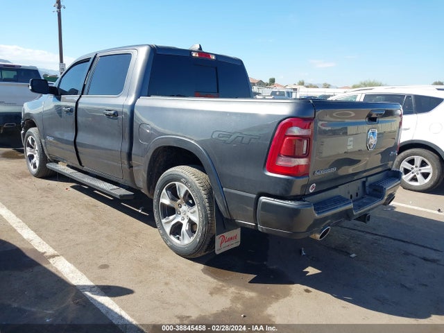 RAM 1500 Laramie  4x4 5'7 Box 2022 1C6SRFJT7NN141935 Image 3