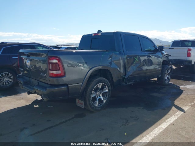 RAM 1500 Laramie  4x4 5'7 Box 2022 1C6SRFJT7NN141935 Image 4