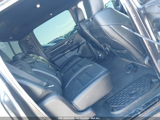 RAM 1500 Laramie  4x4 5'7 Box 2022 1C6SRFJT7NN141935 Image 8