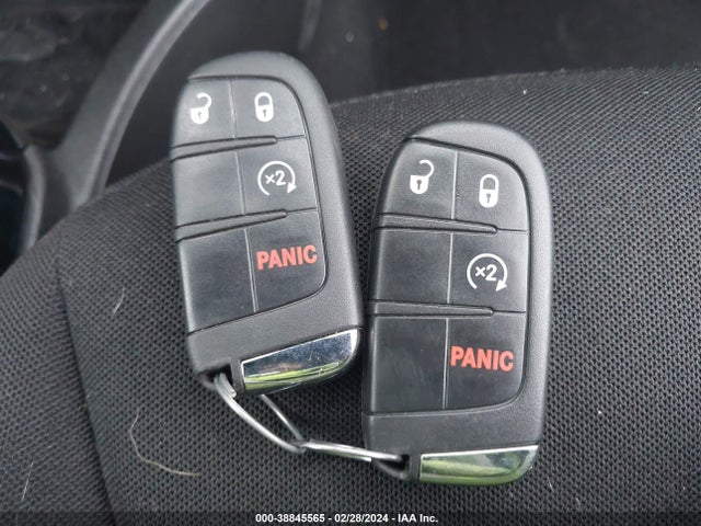 ZACNJDE13NPN66728 Jeep Renegade Altitude 4x4