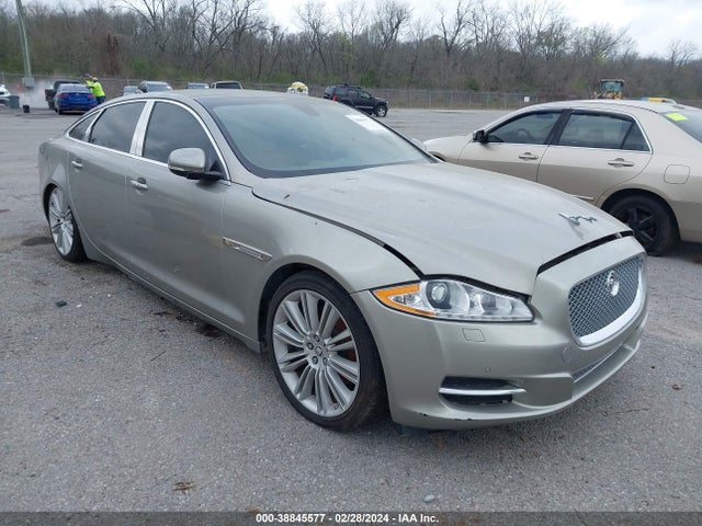 2011 JAGUAR XJ SAJWA2GB1BLV04781 Photo 0