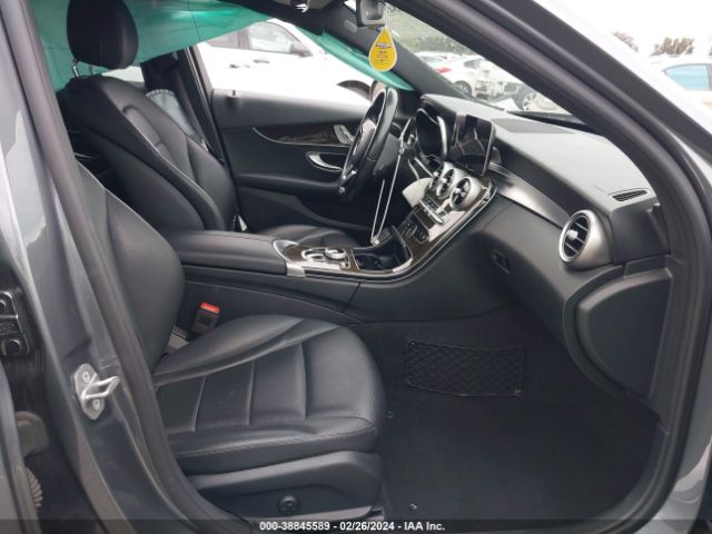 W1KWF8DBXLR573688 Mercedes-Benz C 300