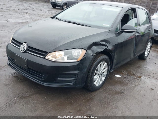 3VW217AU1FM015528 Volkswagen Golf Tsi S 4-door
