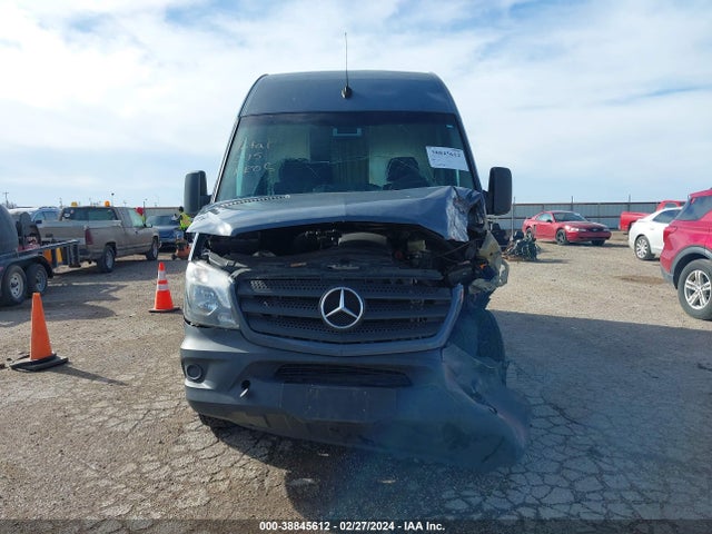 WD3PE7CD1JP635867 Mercedes-Benz Sprinter 2500 Standard Roof V6