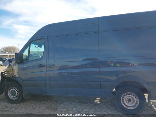 WD3PE7CD1JP635867 Mercedes-Benz Sprinter 2500 Standard Roof V6