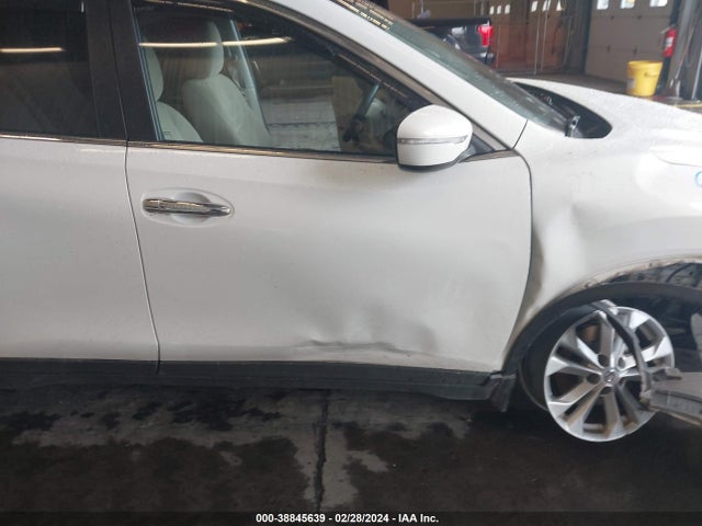 Nissan ROGUE SV 2014 5N1AT2MV7EC754771 Image 12