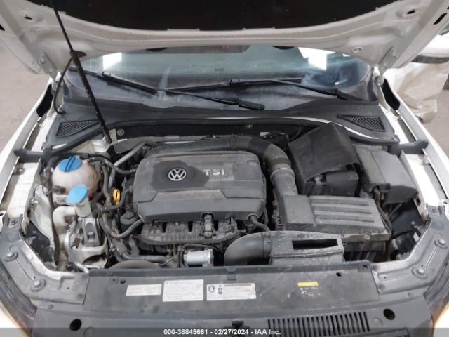 1VWAS7A36FC082689 Volkswagen Passat 1.8t S