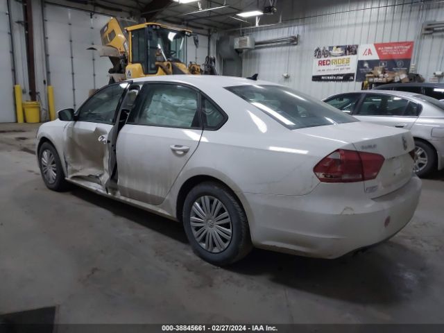 1VWAS7A36FC082689 Volkswagen Passat 1.8t S