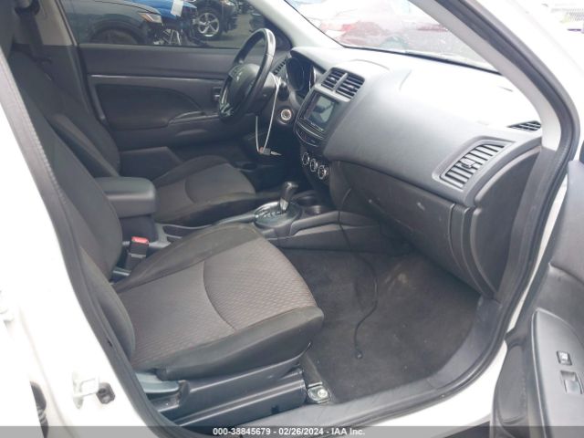 JA4AP3AUXHZ027369 Mitsubishi Outlander Sport 2.0 Es/2.0 Le