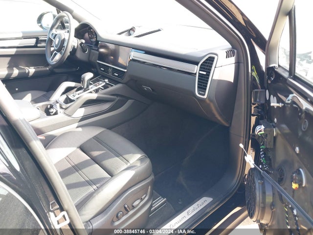 2023 PORSCHE CAYENNE COUPE WP1BA2AY5PDA26746 Photo 4