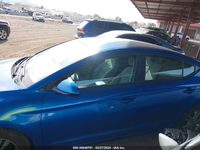 Hyundai ELANTRA SEL 2018 KMHD84LF4JU554178 Image 15