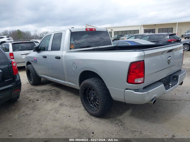 RAM 1500 Express  4x2 6'4 Box 2017 1C6RR6FT4HS662785 Image 3