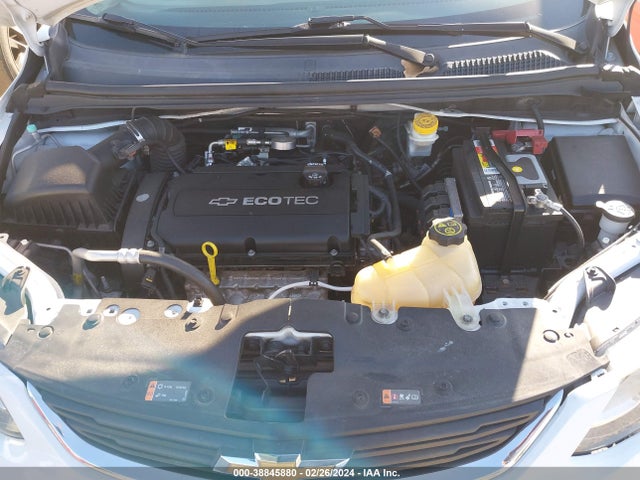 Chevrolet Sonic Ls Auto 2017 1G1JB5SH8H4103923 Image 10