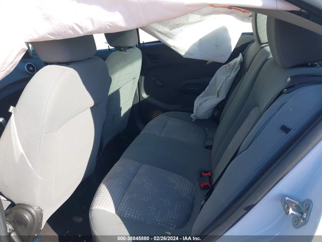 Chevrolet Sonic Ls Auto 2017 1G1JB5SH8H4103923 Image 8