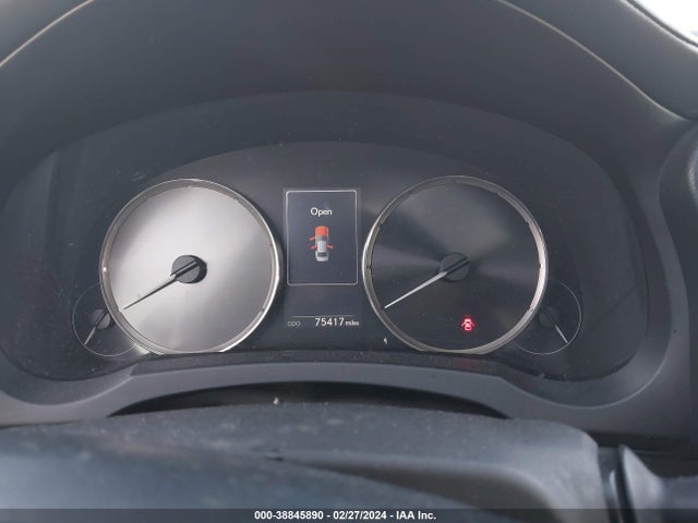 JTHBA1D29J5077735 Lexus IS 300