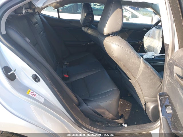 JTHBA1D29J5077735 Lexus IS 300