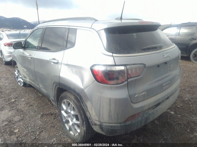 3C4NJDFB3NT191636 Jeep Compass Latitude Lux