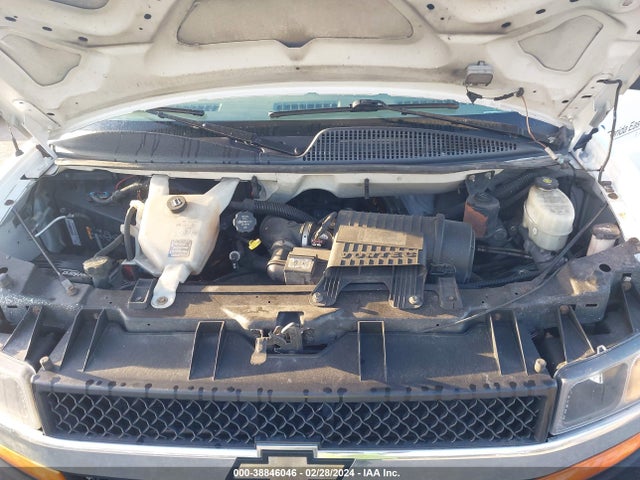 Chevrolet Express 2500 Work Van 2014 1GCWGFBA1E1141062 Image 10