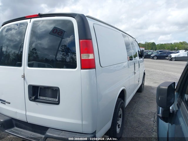 Chevrolet Express 2500 Work Van 2014 1GCWGFBA1E1141062 Image 4
