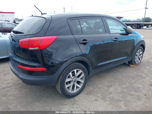 KIA Sportage Lx 2016 KNDPB3AC4G7807822 Image 4