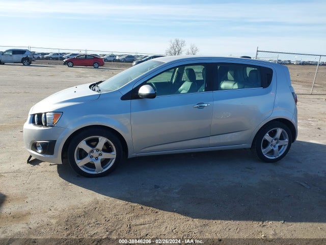 Chevrolet Sonic Ltz Auto 2015 1G1JE6SB2F4123400 Image 14