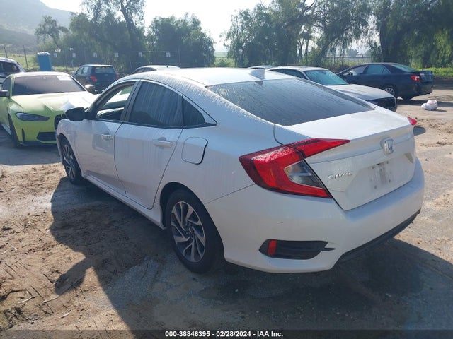Honda CIVIC EX 2018 19XFC2F76JE208555 Image 3