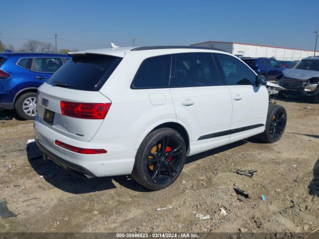 WA1VAAF75KD047933 Audi Q7 55 Premium