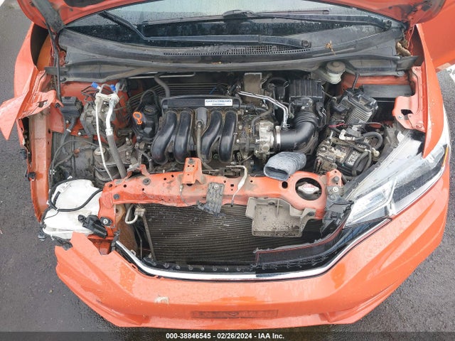 Honda FIT LX 2018 3HGGK5G42JM718566 Image 10