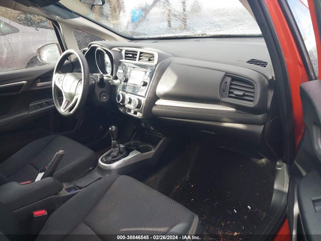 Honda FIT LX 2018 3HGGK5G42JM718566 Image 5