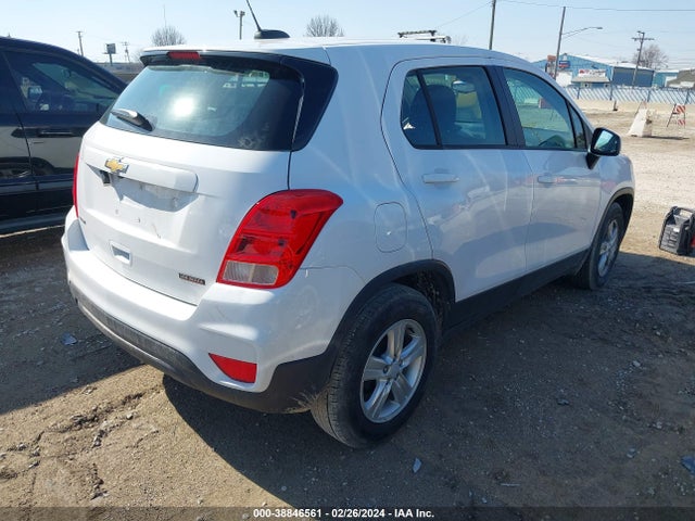 Chevrolet TRAX LS 2019 3GNCJKSB2KL392643 Image 4