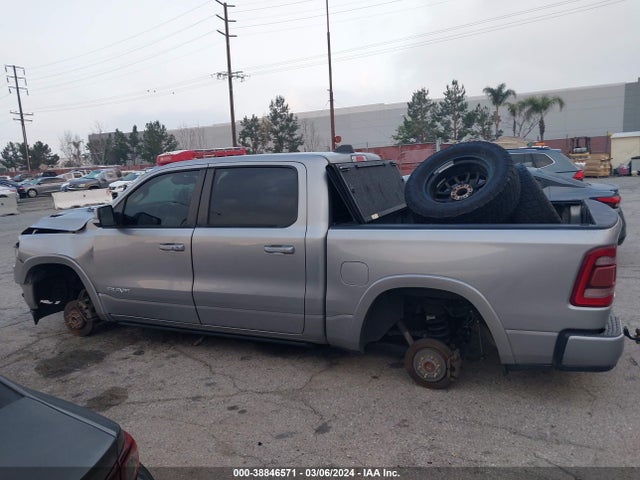 1C6RREJTXKN771663 RAM 1500 Laramie  4x2 5'7 Box