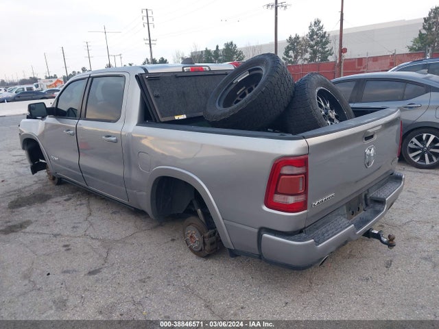 1C6RREJTXKN771663 RAM 1500 Laramie  4x2 5'7 Box