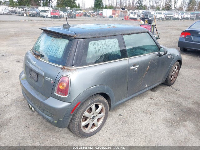2010 MINI COOPER S WMWMF7C50ATX44565 Photo 3