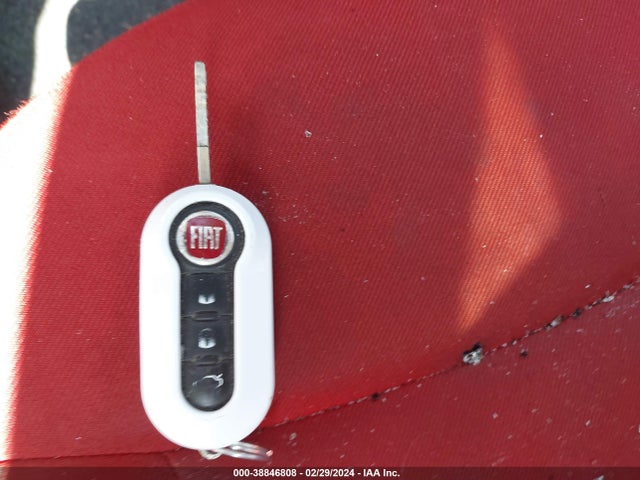 2013 FIAT 500C 3C3CFFDR1DT666871 Photo 10